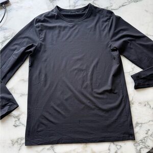 lululemon athletica Men's Long-Sleeve Crew in Black